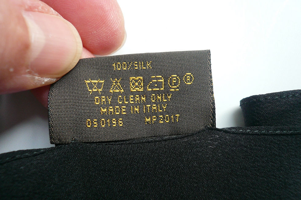 Miniature : LOUIS VUITTON Etole noire soie Collection Croisière 2017