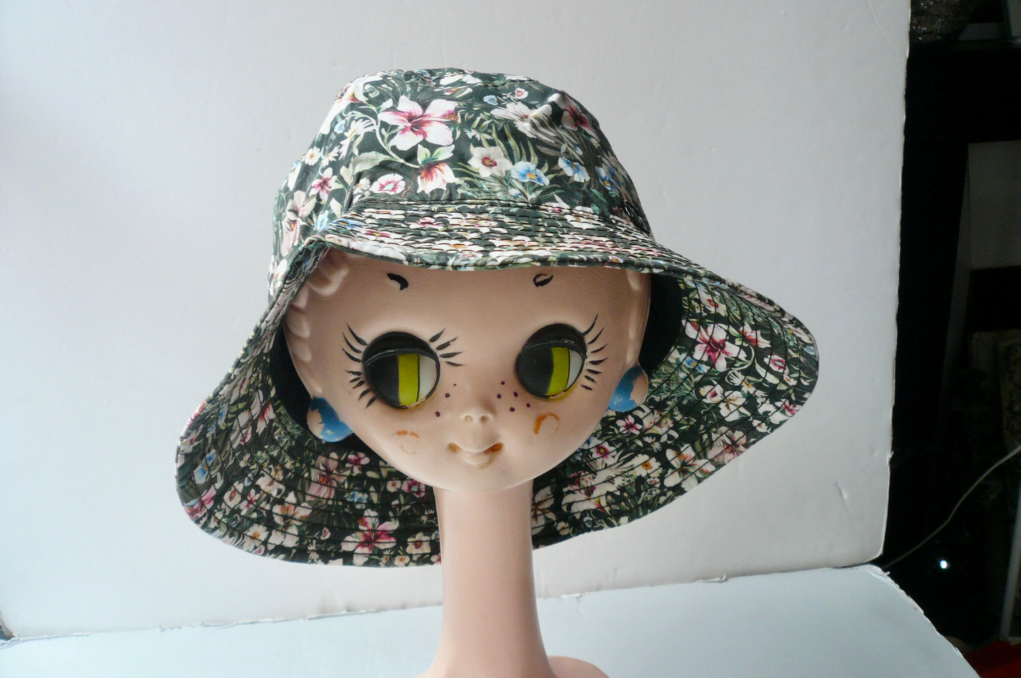 MAISON MICHEL Bob fleuri coton TL NEUF