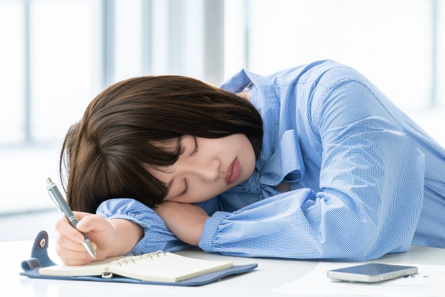 4月の疲れが取れない方へ|その原因と対策