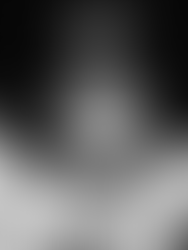 rostro de chica con abrigo y gorro