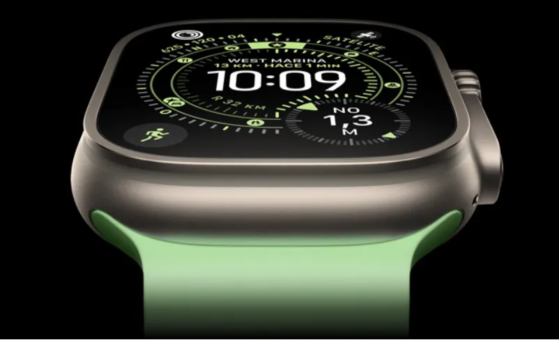 reloj digital verde sobre fondo blanco