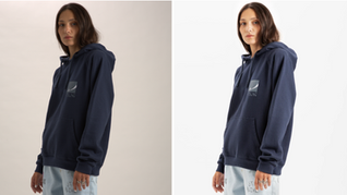 Retoque fotografía de una imagen donde se muestra a una chica con el pelo largo vestida con una sudadera azul marino y unos vaqueros claros