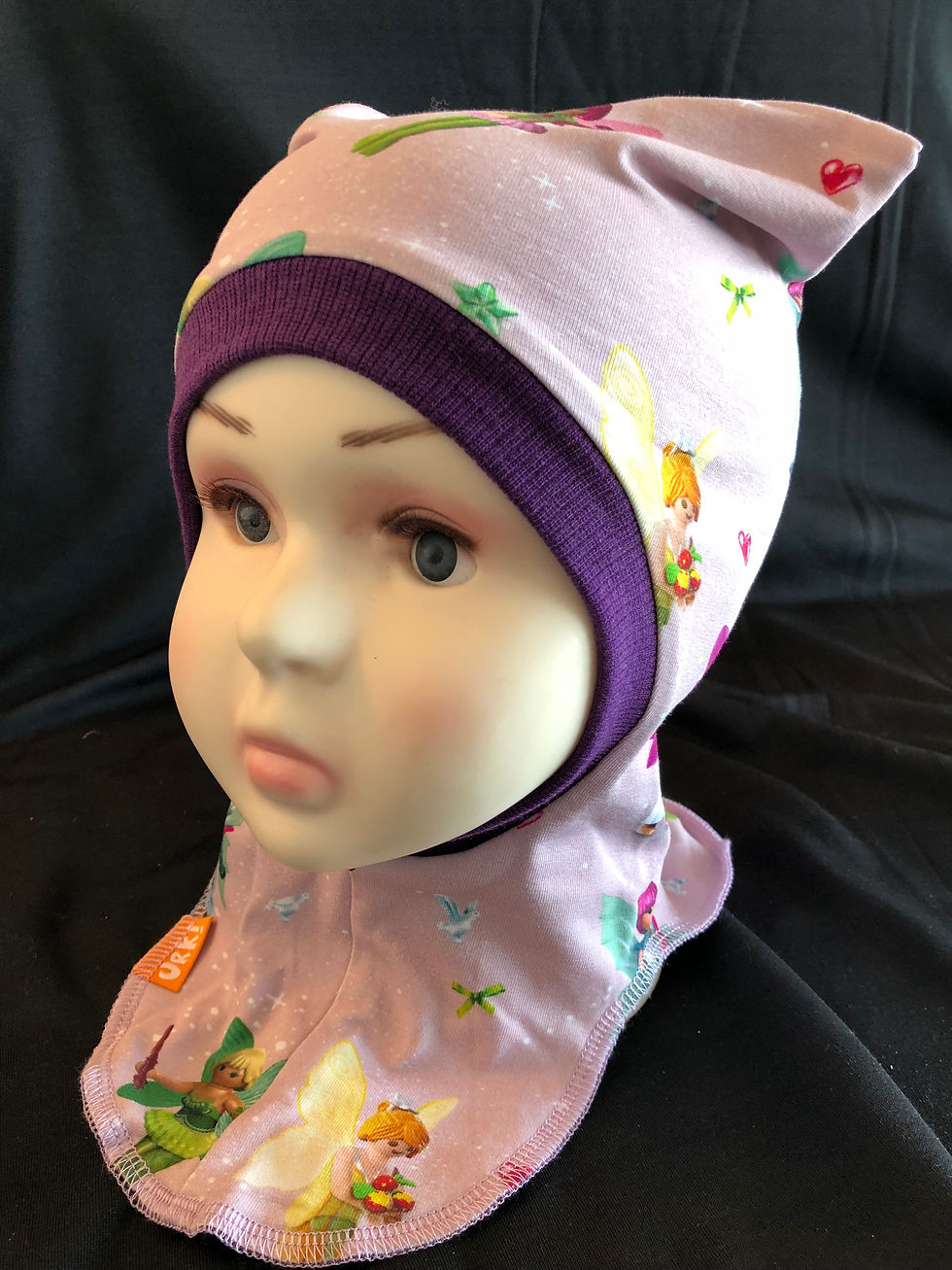 Balaclava / balaklava med ullfor. Halsluen har fargerik jersey utenpå og myk ull inni. Håndlaget av Urk!