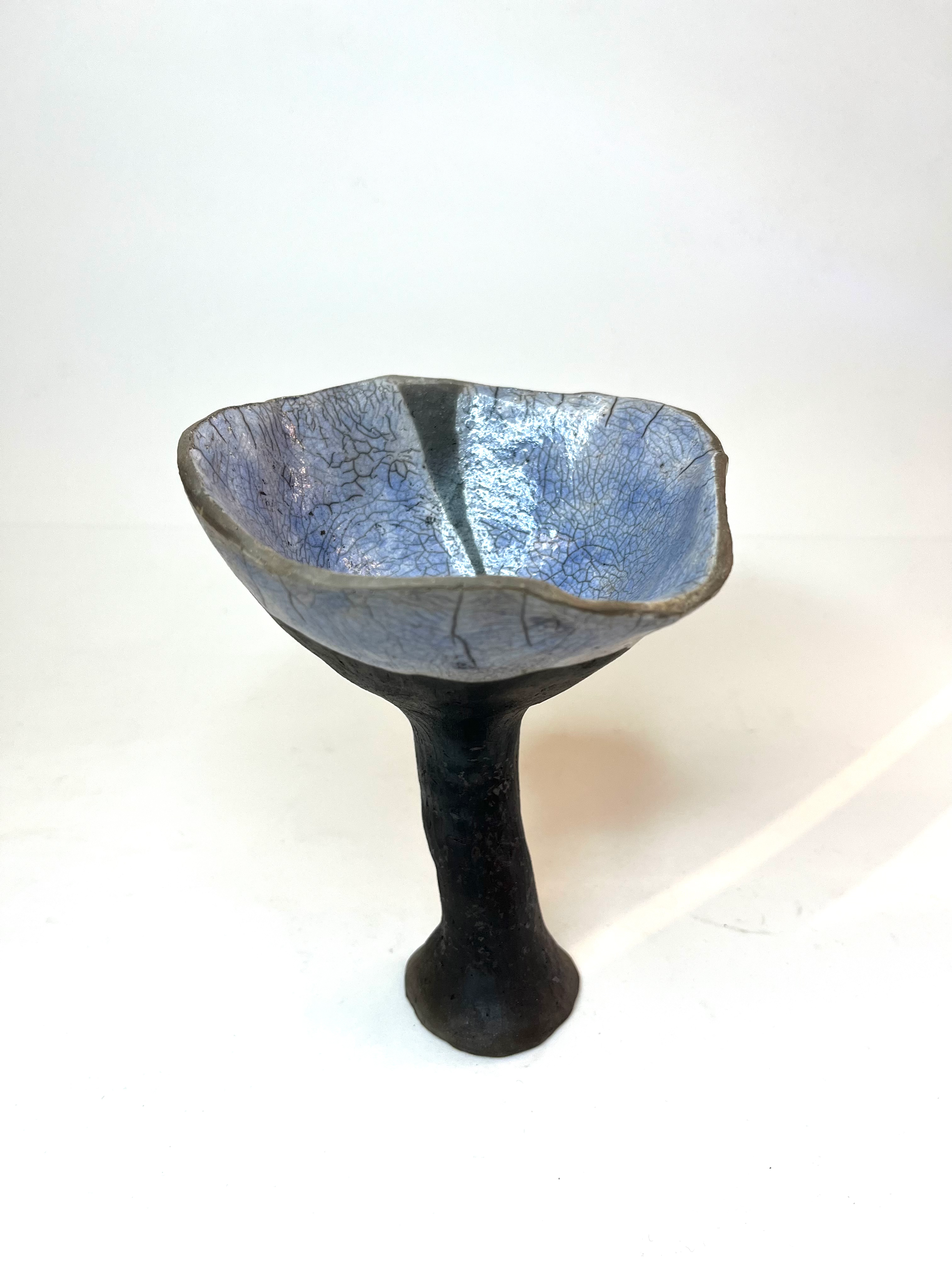 Stor soppskål av rakukeramikk