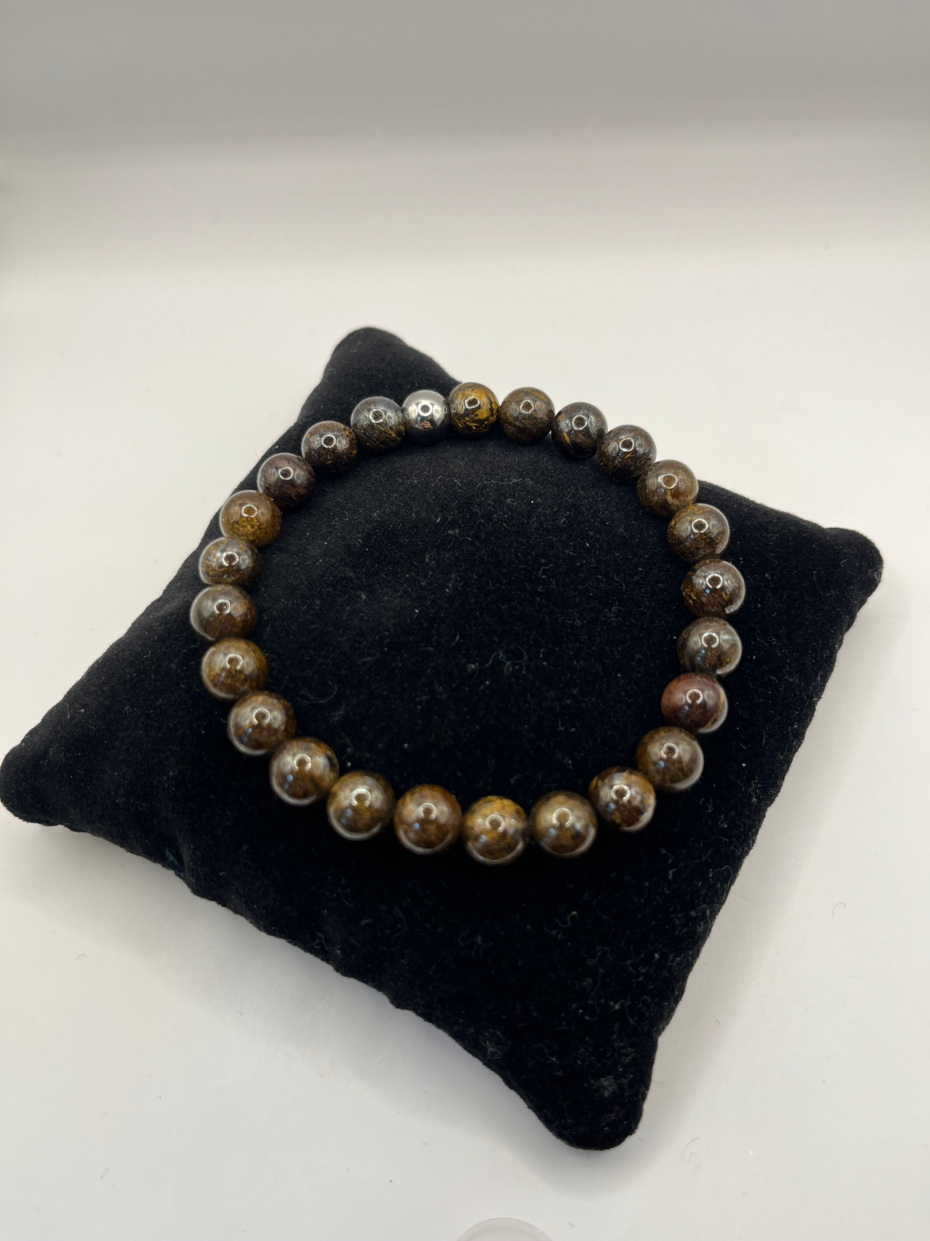 Armbånd med bronzite