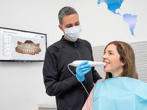 WHAT TO KNOW before visiting the dentist in Ecuador.