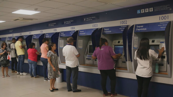 Saque de auxílio emergencial começa a ser liberado hoje