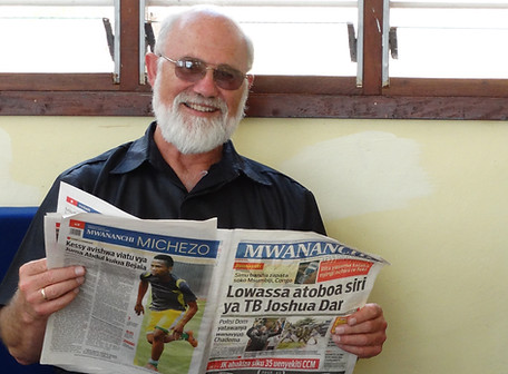 Thurmaier reading in LCRC.jpg