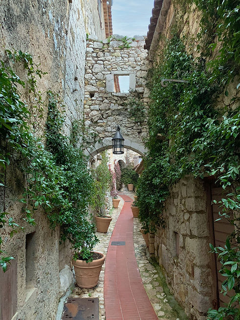 eze03.jpg