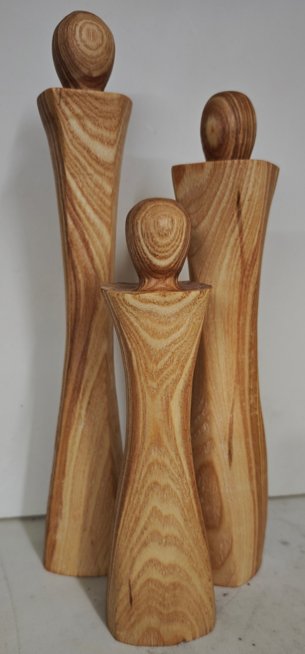 Figure group 40cm high