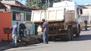 [Infraestrutura] A semana se inicia com a continuidade da recuperação asfáltica das ruas da cidade.