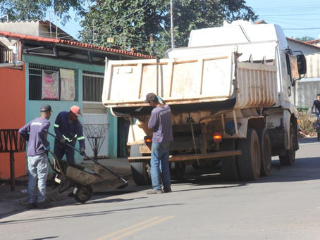 [Infraestrutura] A semana se inicia com a continuidade da recuperação asfáltica das ruas da cidade.