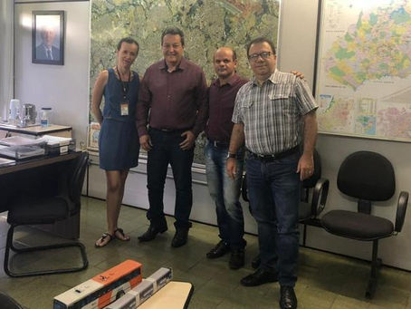 Câmara de Vereadores: Presidente Dr. Reinaldo pede melhorias no transporte coletivo.