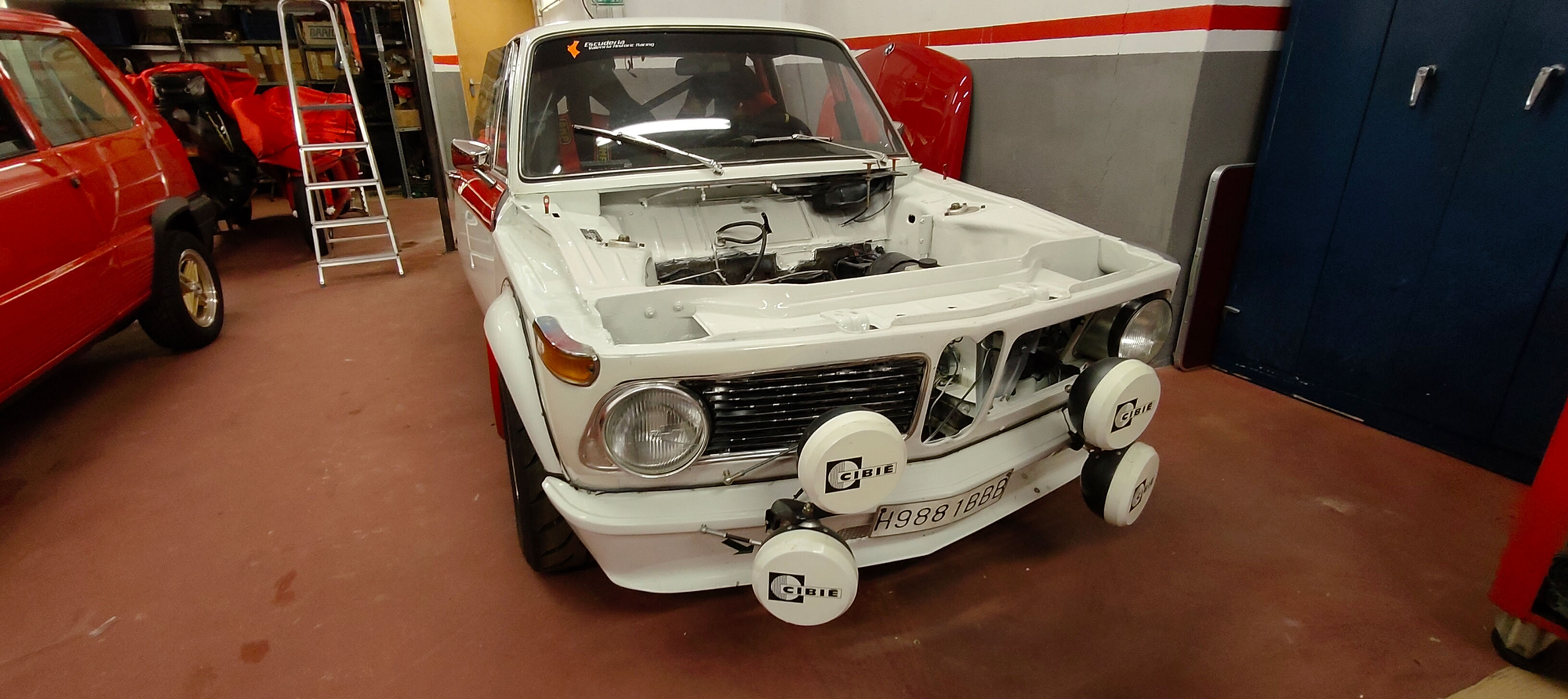 P R O J E C T BMW 2002 Ti