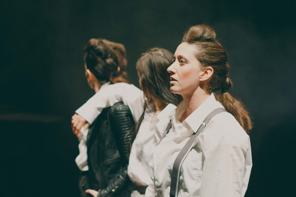 " Eroica"
Σκηνοθεσία – Δραματουργική επεξεργασία – Στίχοι: Τηλέμαχος Τσαρδάκας

Μουσική σύνθεση: Διονύσης Μπάστας

Κίνηση: Άλκηστις Πολυχρόνη

Κοστούμια: Μαρία Βασιλάκη

Σχεδιασμός Φωτισμών: Νίκος Σωτηρόπουλος

Διεύθυνση παραγωγής: Τίνα Γιοβάνη

Φωτογραφίες παράστασης: Βαγγέλης Τσινιάς

Ερμηνεύουν

Πάολα Καλλιγά, Έφη Κιτσαντά, Χριστίνα Κουταλιάγκα, Βιβή Φωτοπούλου

Τη μουσική της παράστασης εκτελεί ζωντανά ο Διονύσης Μπάστας


