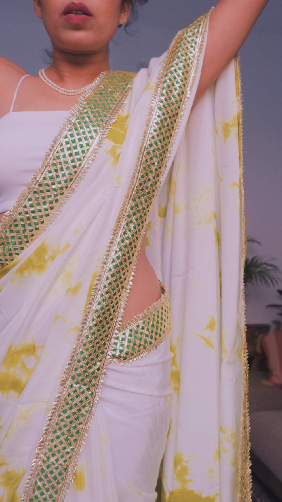 Thumbnail: Patta Tej | Bandej Cotton Silk  in Green and White