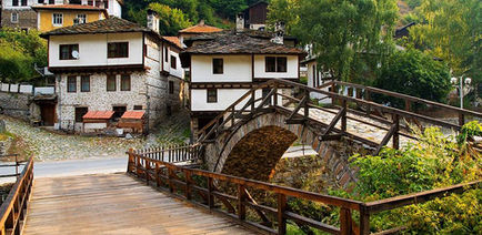 ALDEAS Y TRADICIONES BULGARAS 12.jpg