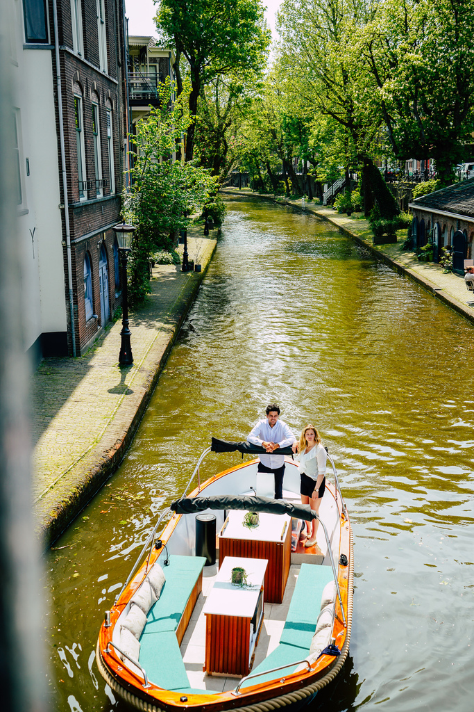 Elektrische sloep met schipper (1-6 personen) van Grachtenvaarders in Utrecht
