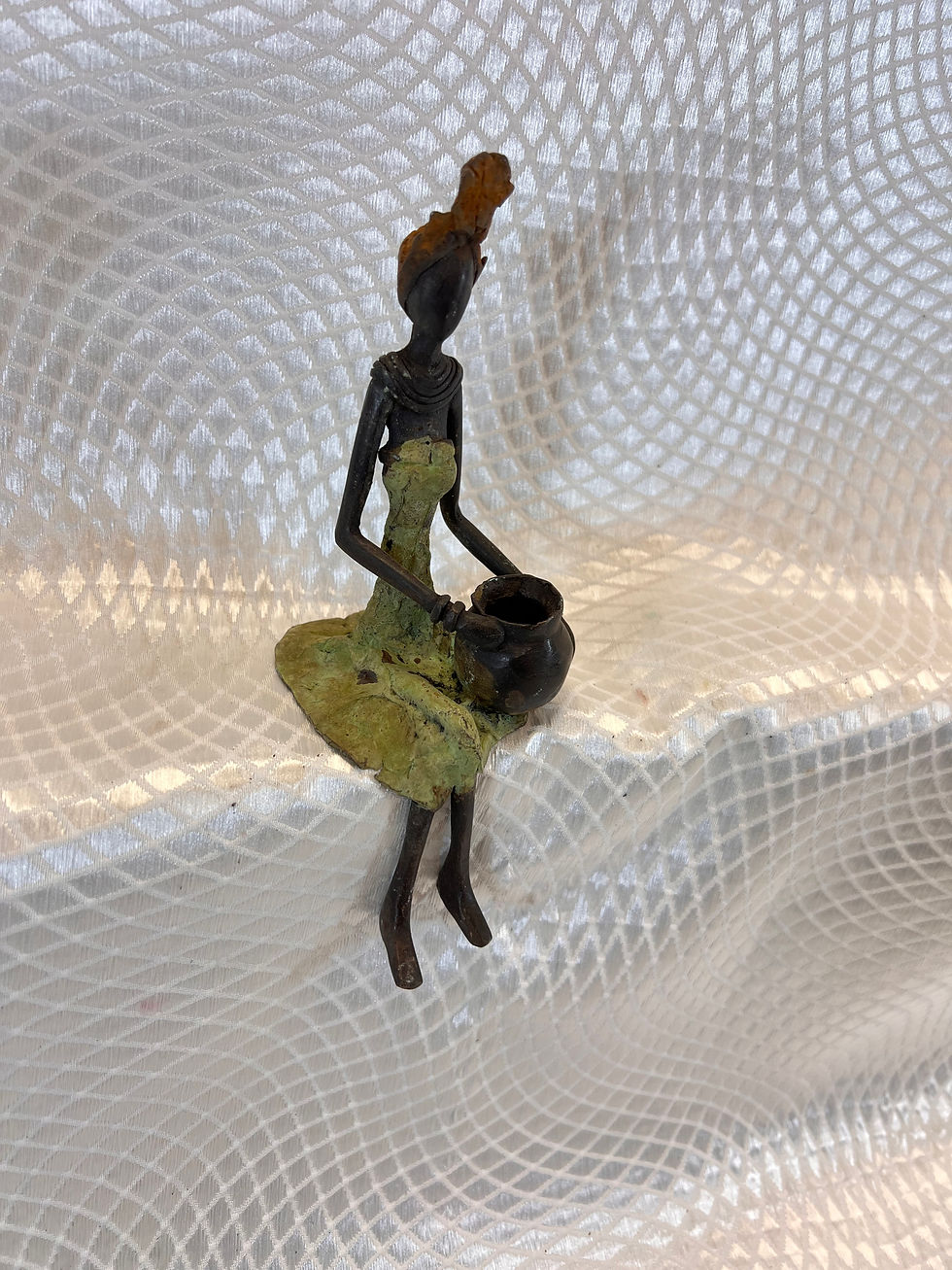Miniature : La Femme assise en vert - Statue en bronze