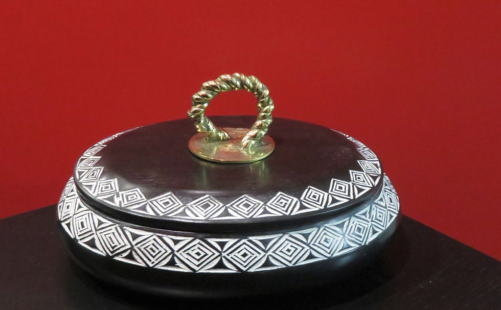 Miniature : Boite - La Boucle - collection noir, blanc, bronze