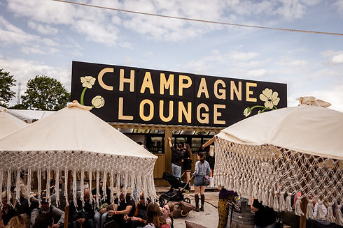 Champagne Lounge på Roskilde festival lige midt i Gringo Island syd for Orange scene