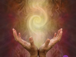 Reiki: Una Guía Hacia la Sanación y el Equilibrio en Casa Dharma