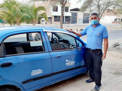 Conductores debidamente uniformados