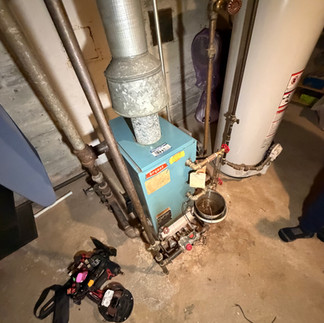 蒸汽式暖气炉维修