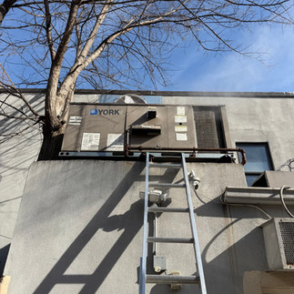 维修屋顶式中央空调