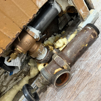 布鲁克林维修暖气片 阀门漏水