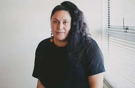 woman seeking therapy