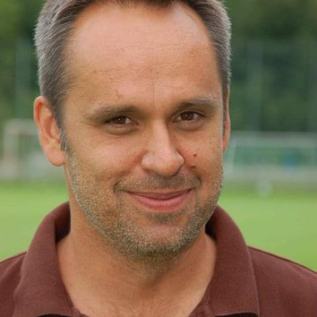 Holger Blank übernimmt die Frauenmannschaft