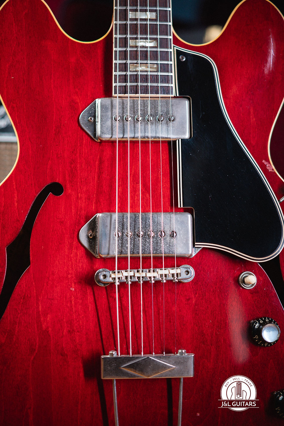 Thumbnail: 1964 Gibson ES-330