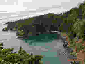 Breath-taking views of Deception Pass State Park, Oak Harbor, WA, United States; photo credit: SXYZ