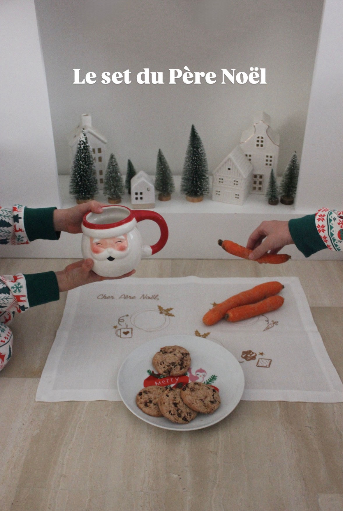 Set brodé pour le Père Noël