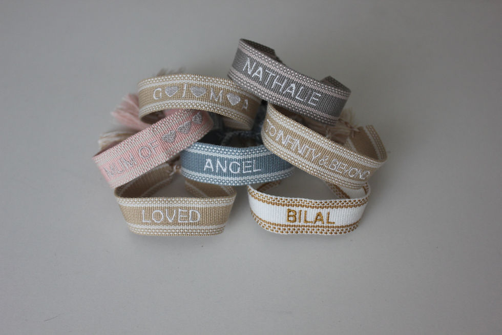 Miniature : Bracelets en coton brodés