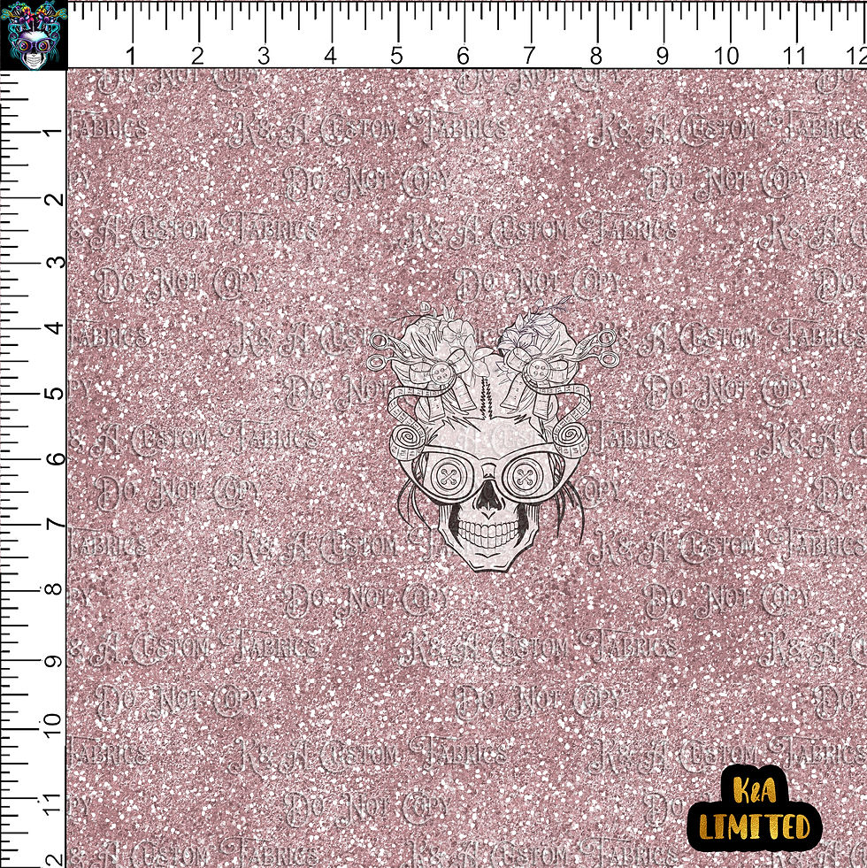 Mean One Xmas Quilt Glitter Coord Dust Pink