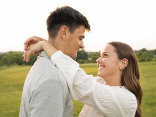 What to Wear for Engagement Photos: A Guide for Couples