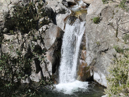 Les Gorges d'Héric et le sommet du Caroux
