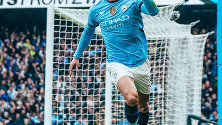Manchester City claw late equaliser vs Arsenal to keep top step in the Premier League