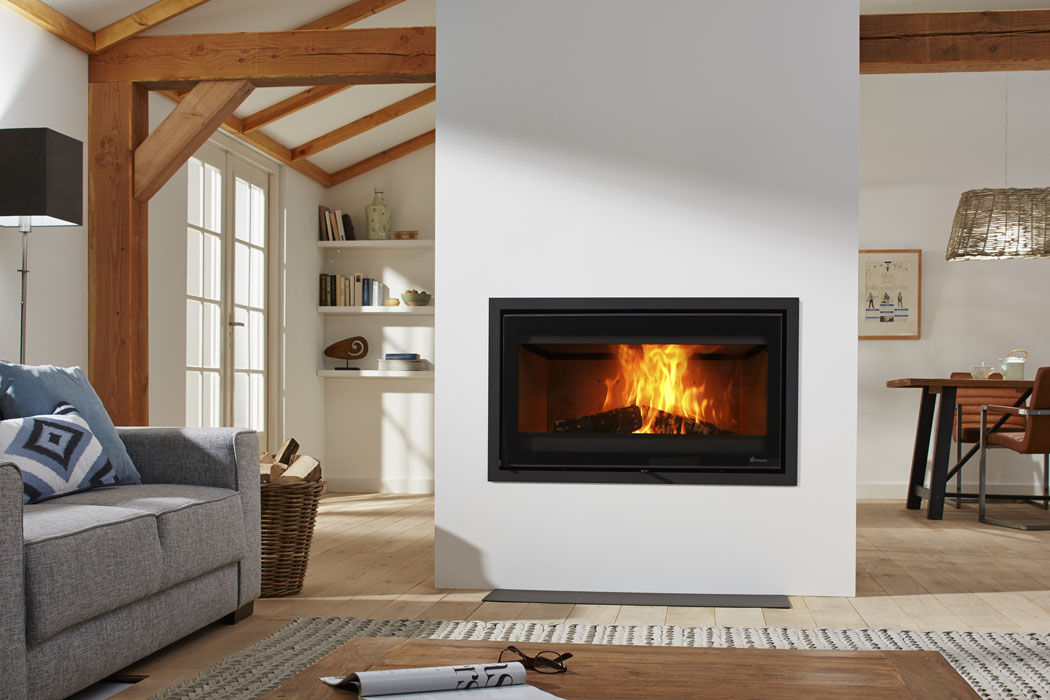 Dik Geurts Prostyle 1000 Insert Fire in a lounge setting
