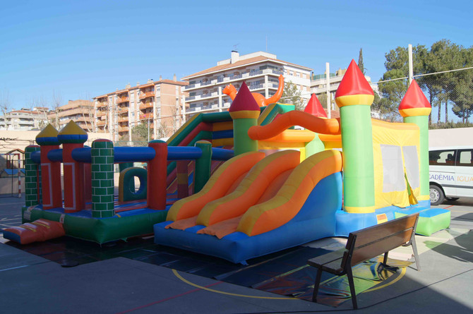 Portes obertes, dinar familiar i festa aniversari