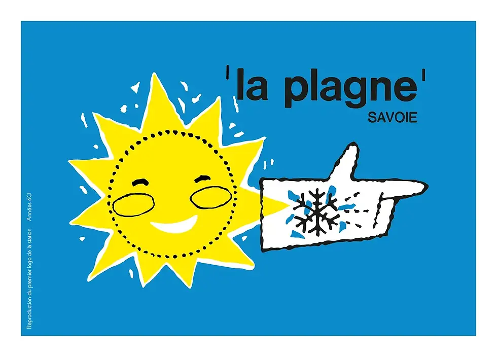 Reproduction vintage du premier logo de la station de La Plagne de 1961, illustrant un soleil jaune souriant pointant un floc