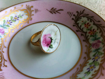 Antiquites-Brocante 蚤の市
