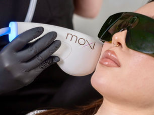 Ablative vs Non-Ablative Lasers: Which Skin Rejuvenation Treatment Is Right for You?