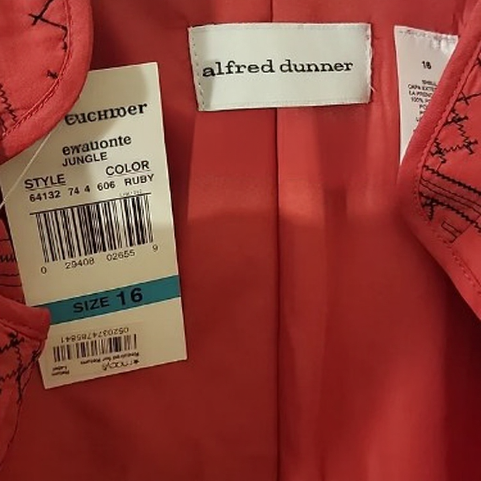 Thumbnail: Alfred Dunner Red Geometric Shape Jacket Size 16