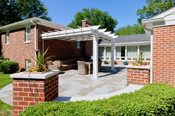 Glencoe patio and pergola