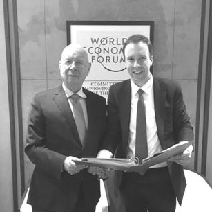 MATT HANCOCK ( UK ) "NOUS DEVONS NOUS PRÉPARER À DES CONFINEMENTS PLUS DURS A PROCHAINE PANDEMIE