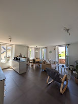 Chez Mountain View Swiss Home, nous sommes experts en gestion de locations de vacances, offrant des séjours d'exception avec