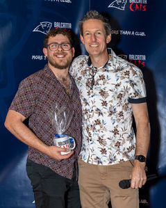 Div3 womens coach Damon Radburn with President Layne van Smaalen